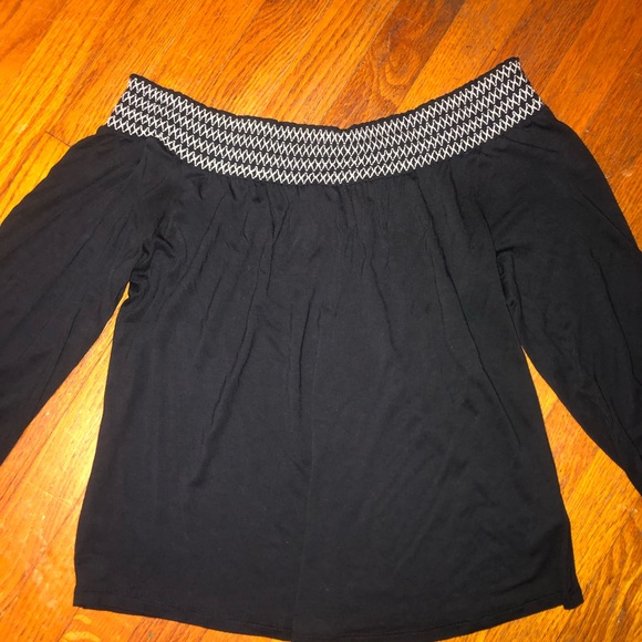 Long sleeve off the shoulders - Picture 3 of 3